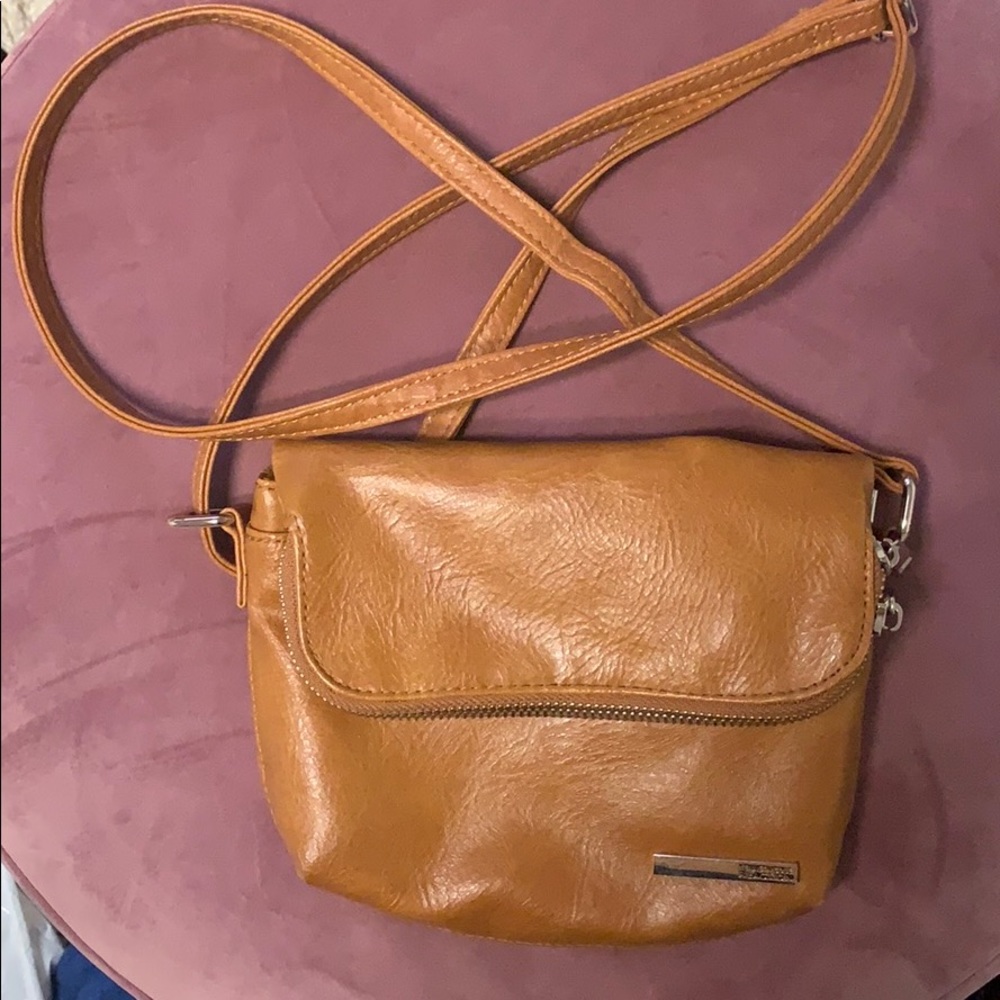 Kenneth Cole tan Crossbody